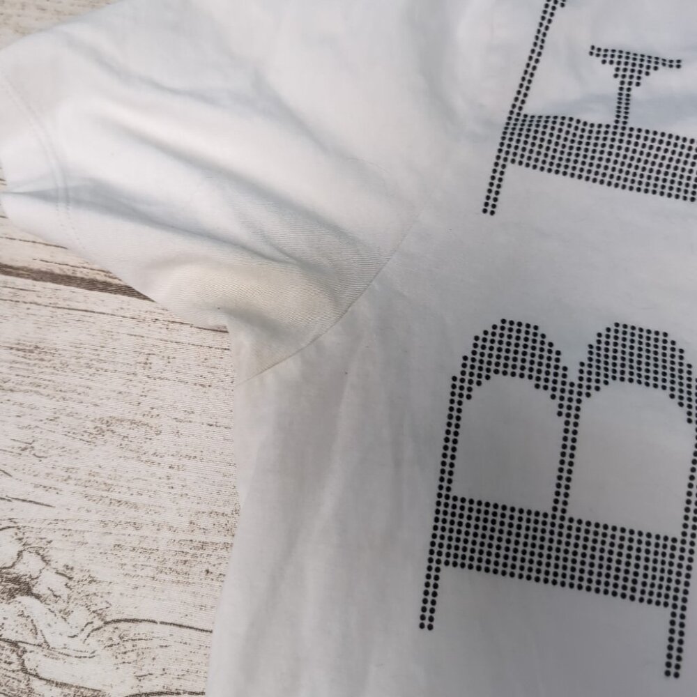 Burberry Sport White T Shirt Size Medium - Picture 3 of 7